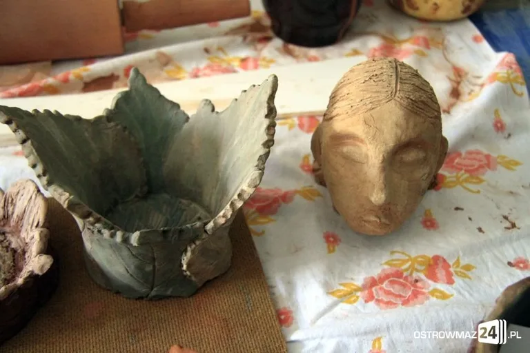 Malowali angobami (zdjęcia)