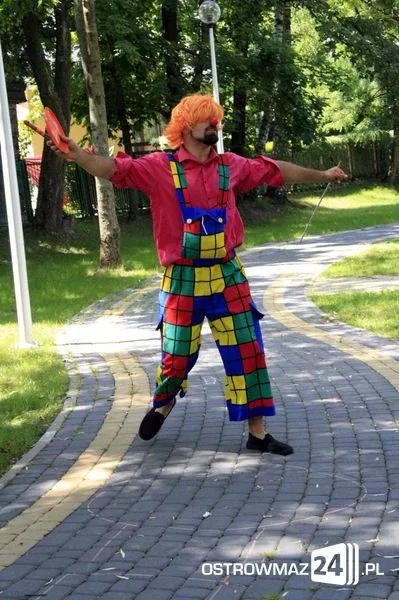 Cyrkowi artyści w Ogródku Jordanowskim (zdjęcia)