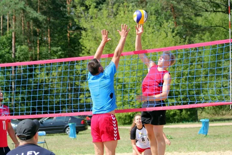 Siatkarskie emocje na plaży (zdjęcia, wideo)