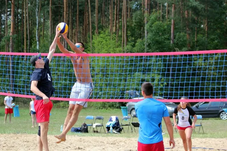 Siatkarskie emocje na plaży (zdjęcia, wideo)