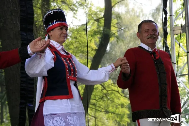 Trwają Dożynki Gminne w Komorowie (zdjęcia)