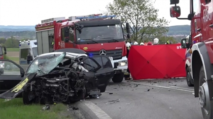 Ostrów Mazowiecka - Dwie osoby nie żyją, a trzy zostały ranne - to tragiczny bil