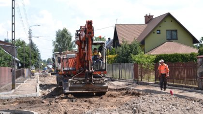 Ostrów Mazowiecka - Dwie inwestycje drogowe są obecnie prowadzone w Broku. Przeb