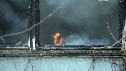 Ostrów Mazowiecka - Do pożaru budynku mieszkalnego przy ul. Piaskowej w Broku do