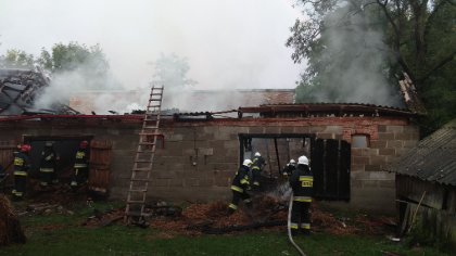 Ostrów Mazowiecka - Około godziny 19 jednostki OSP z Zarąb Kościelnych, Nura, Bo