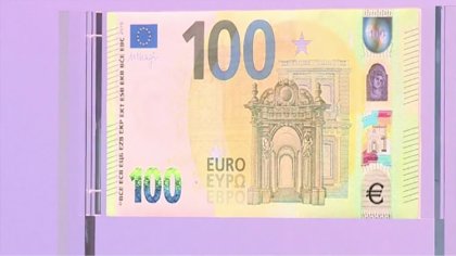 Ostrów Mazowiecka - Europejski Bank Centralny zaprezentował nowe banknoty 100 i 