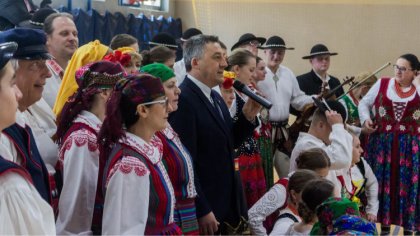 Ostrów Mazowiecka - Występy zespołów folklorystycznych i maraton zumby uświetnił