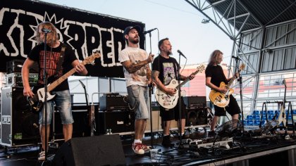 Ostrów Mazowiecka - Dzisiejszy koncert zespołu Luxtorpeda przyciągnął na ostrows