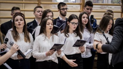 Ostrów Mazowiecka - Szkolne obchody Święta Niepodległości odbyły się 8 listopada