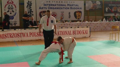 Ostrów Mazowiecka - Zawodnicy Klubu Karate Kyokushin Ronin z Bogut-Pianek rywali