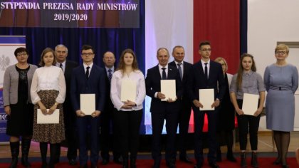 Ostrów Mazowiecka - W wyszkowskim liceum odbyła się uroczysta gala wręczenia sty