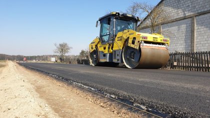 Ostrów Mazowiecka - W miejscowości Tymianki-Skóry trwa budowa drogi gminnej prow