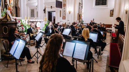 Ostrów Mazowiecka - W kościele pw. Wniebowzięcia NMP w Ostrowi Mazowieckiej, dni