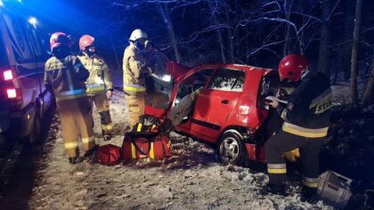 Ostrów Mazowiecka - Jedna osoba trafiła do szpitala w wyniku wypadku drogowego, 