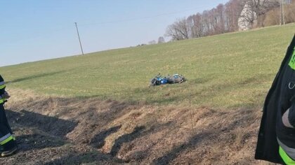 Ostrów Mazowiecka - Do zdarzenia drogowego z udziałem motocyklisty doszło w miej