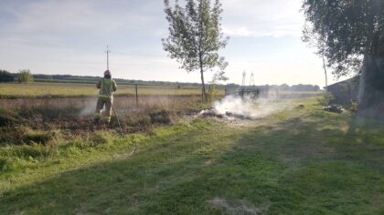 Ostrów Mazowiecka - Strażacy zostali zaalarmowani o pożarze domu w miejscowości 