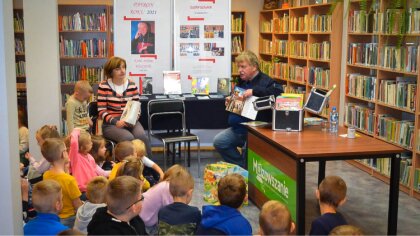 Ostrów Mazowiecka - Biblioteka Publiczna Gminy Zaręby Kościelne zorganizowała sp