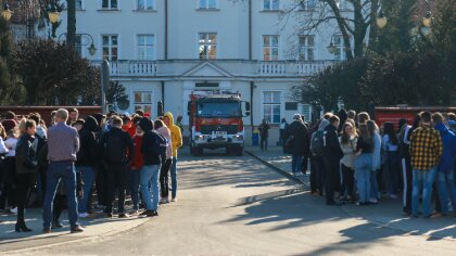 Ostrów Mazowiecka - Do alarmu bombowego doszło w Liceum Ogólnokształcącym im. M.