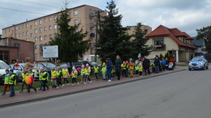 Ostrów Mazowiecka - XIX Marsz Ekologiczny z udziałem dzieci z Przedszkola Samorz