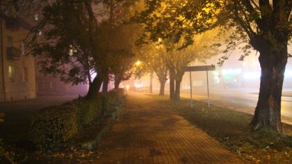 Ostrów Mazowiecka - Zachmurzenie duże. W południowej i zachodniej części kraju o