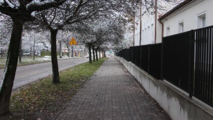 Ostrów Mazowiecka - Zachmurzenie duże niewielkimi przejaśnieniami. Przelotny śni