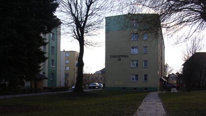 Ostrów Mazowiecka - Zachmurzenie małe i umiarkowane. Temperatura od 9°C na Suwal