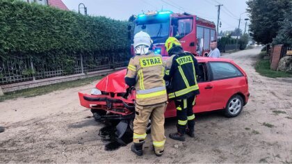 Ostrów Mazowiecka - Do zdarzenia drogowego doszło w Broku na ulicy Tartacznej. K