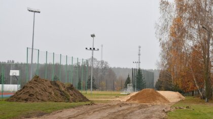 Ostrów Mazowiecka - Przy Zespole Publicznych Placówek Oświatowych w Broku trwa b