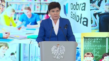 Ostrów Mazowiecka - - Dziękuję minister Annie Zalewskiej, dyrektorom, nauczyciel