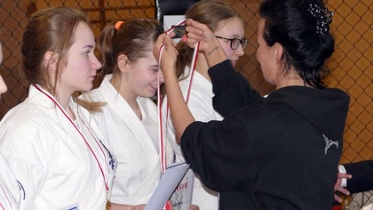 Ostrów Mazowiecka - Podopieczni klubu karate z Bogut-Pianek zanotowali kolejny d