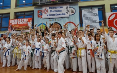 Ostrów Mazowiecka - Srebrne medale padły łupem brokowskich karateków podczas Mis