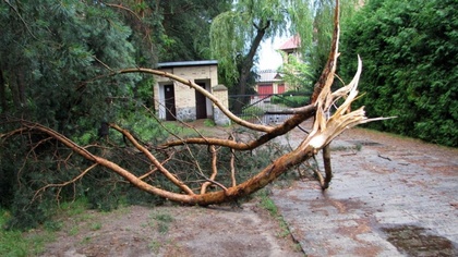 Ostrów Mazowiecka - Minionej doby nad naszym powiatem przeszedł front burzowy z 